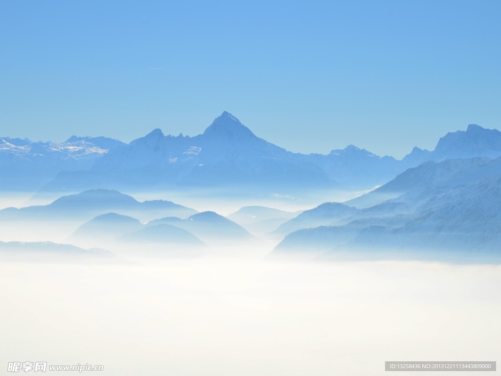 中国风水墨高山