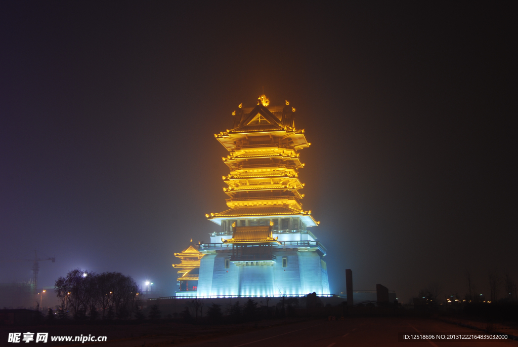 藏书阁夜景