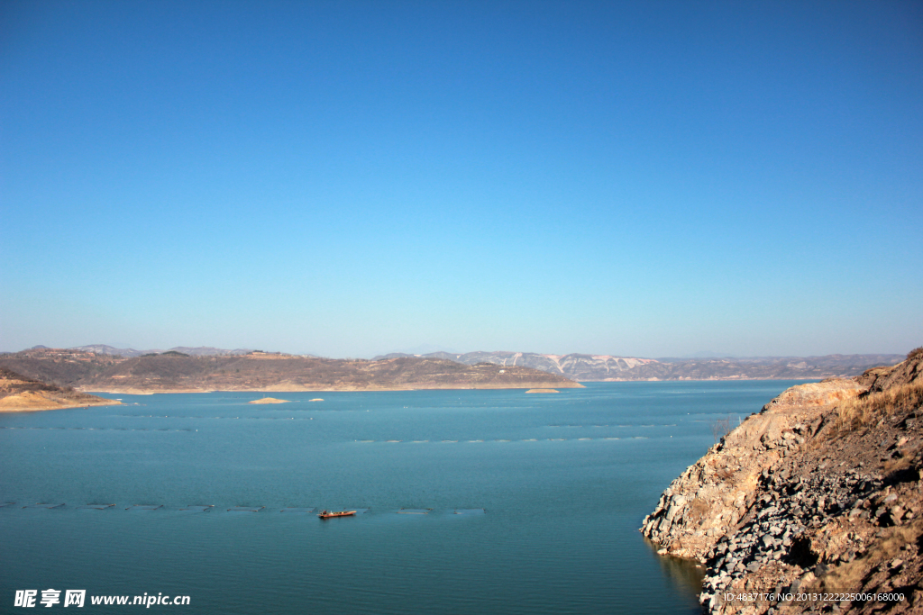 黄河新安万山湖