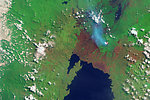 尼拉贡戈火山