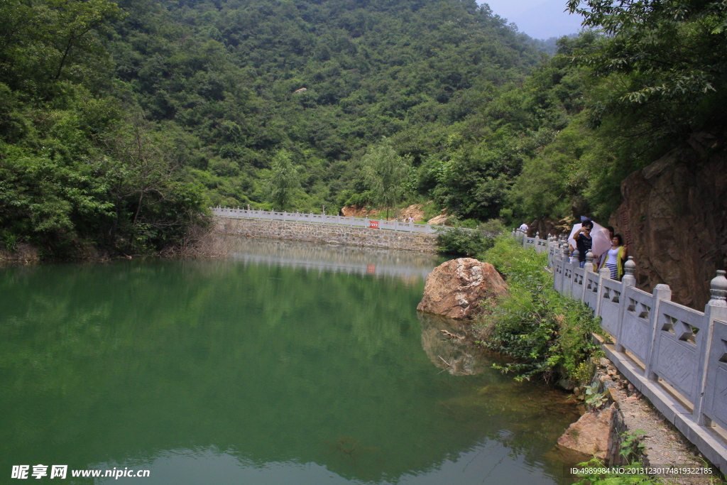湖水