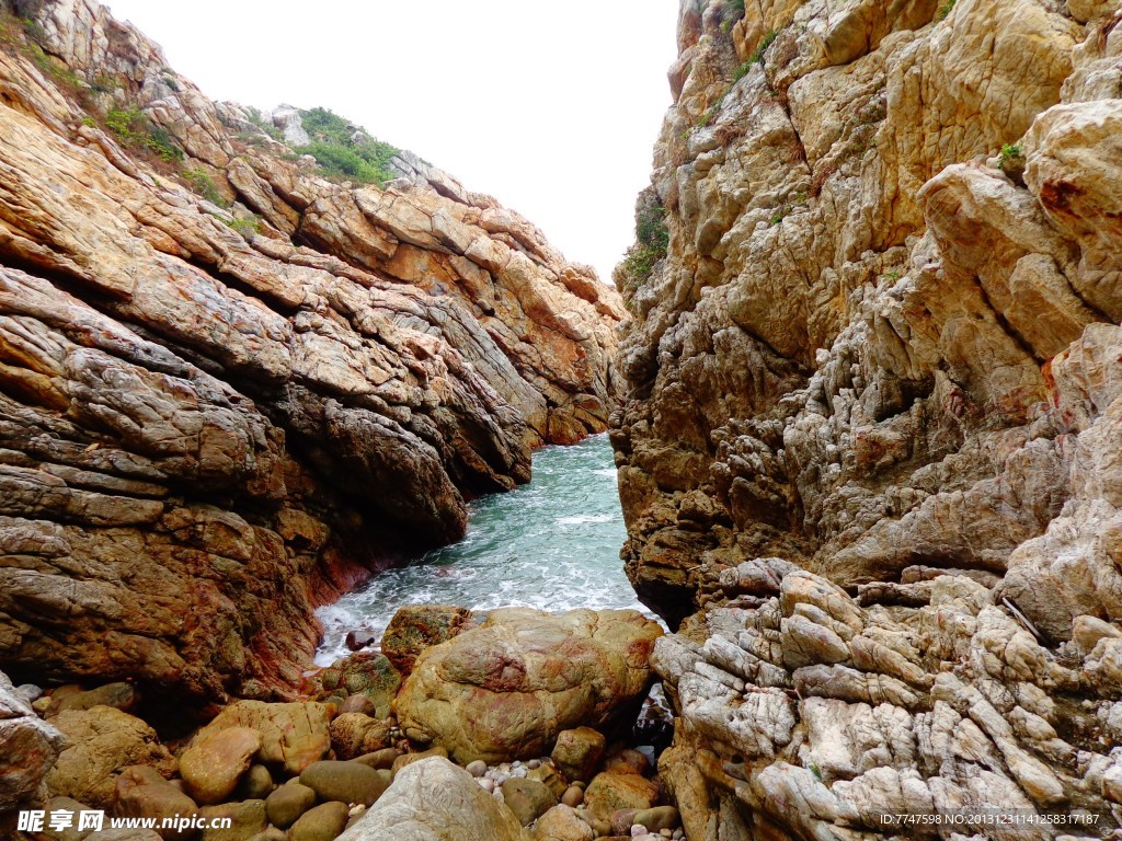 海水岩石