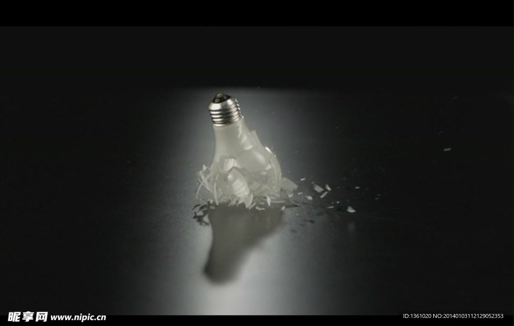 酒瓶破碎视频素材
