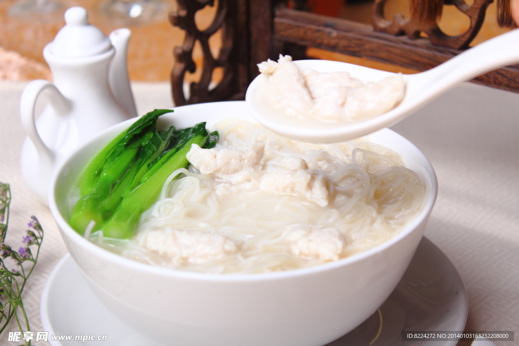 鱼茸汤米粉