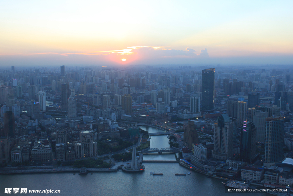 上海 傍晚 全景