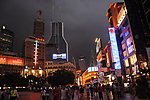 上海南京路夜晚商业