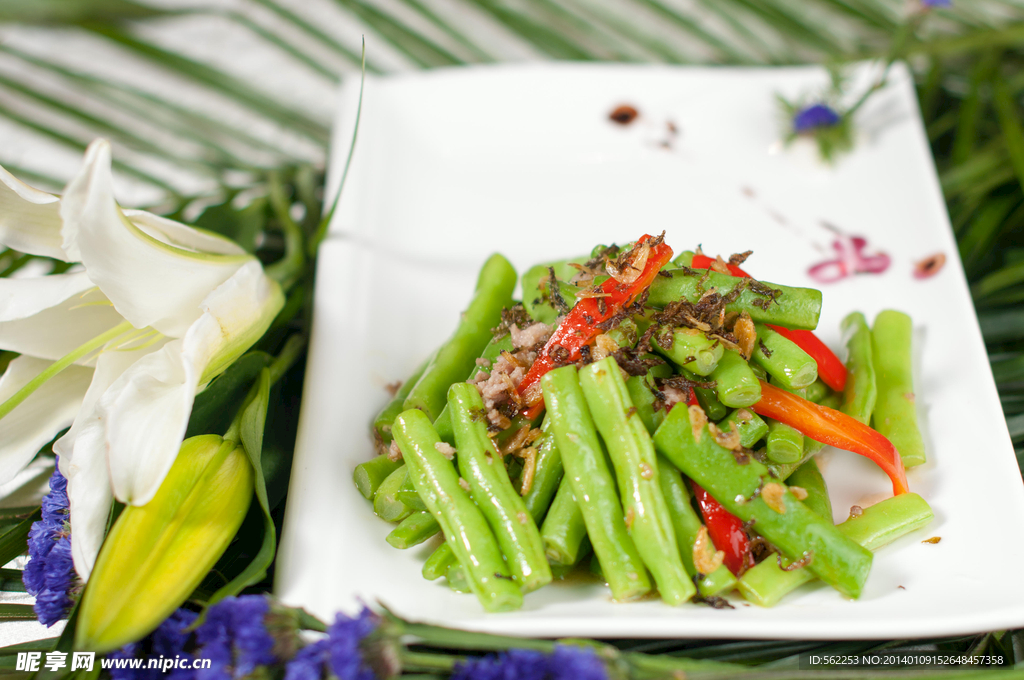 榄菜肉松四季豆