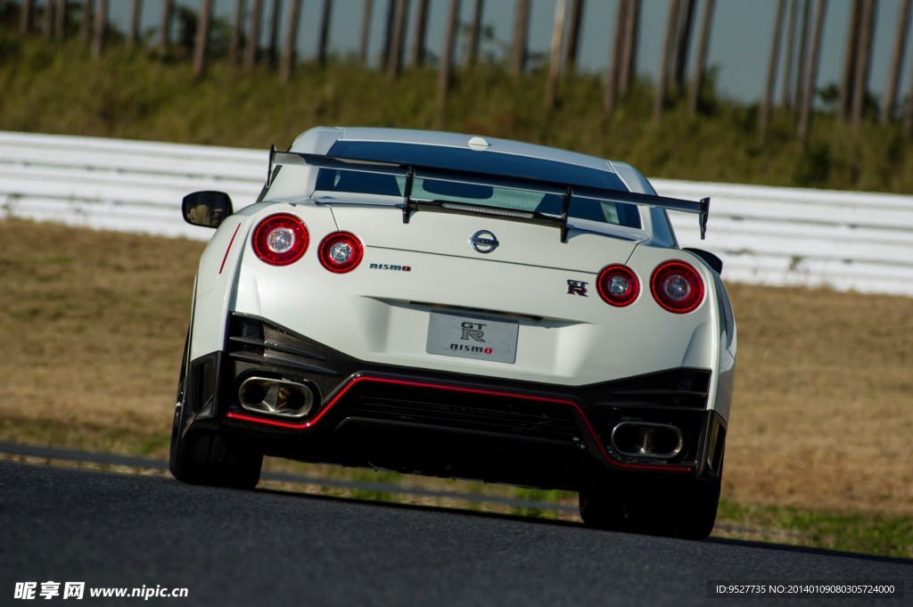 日产GTR