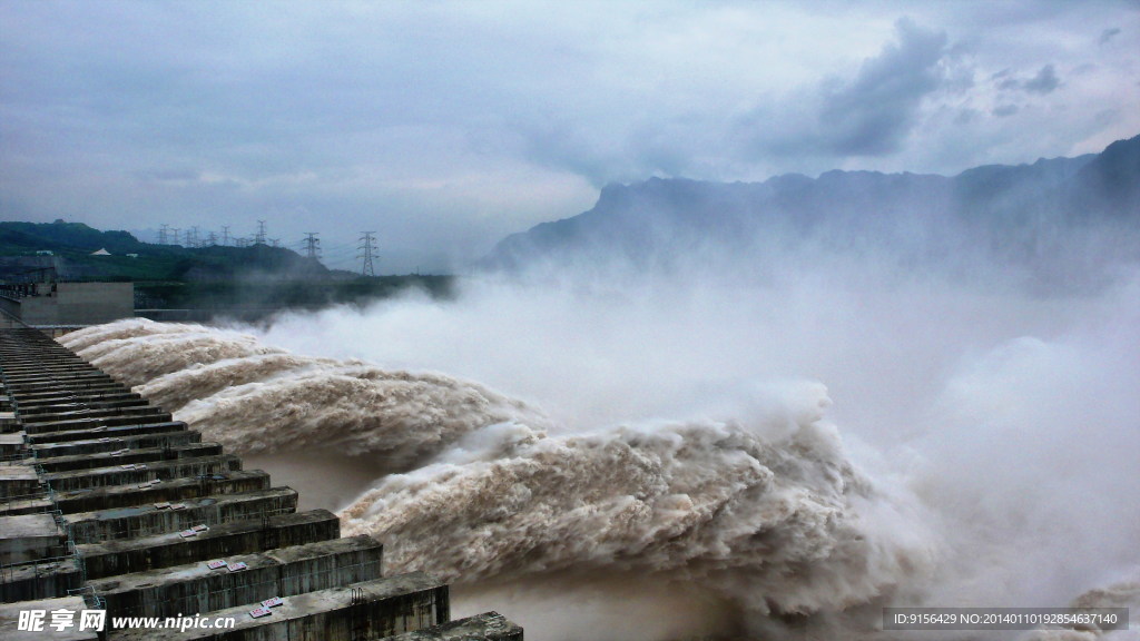 三峡泄洪