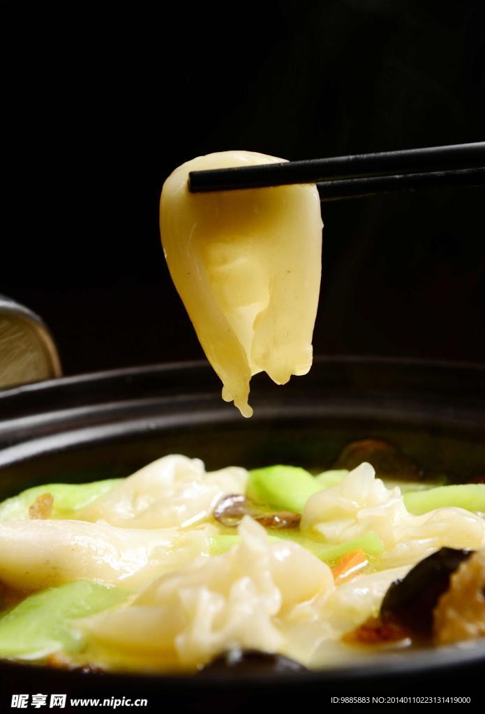 胜瓜石耳煮珍珠鱼肚