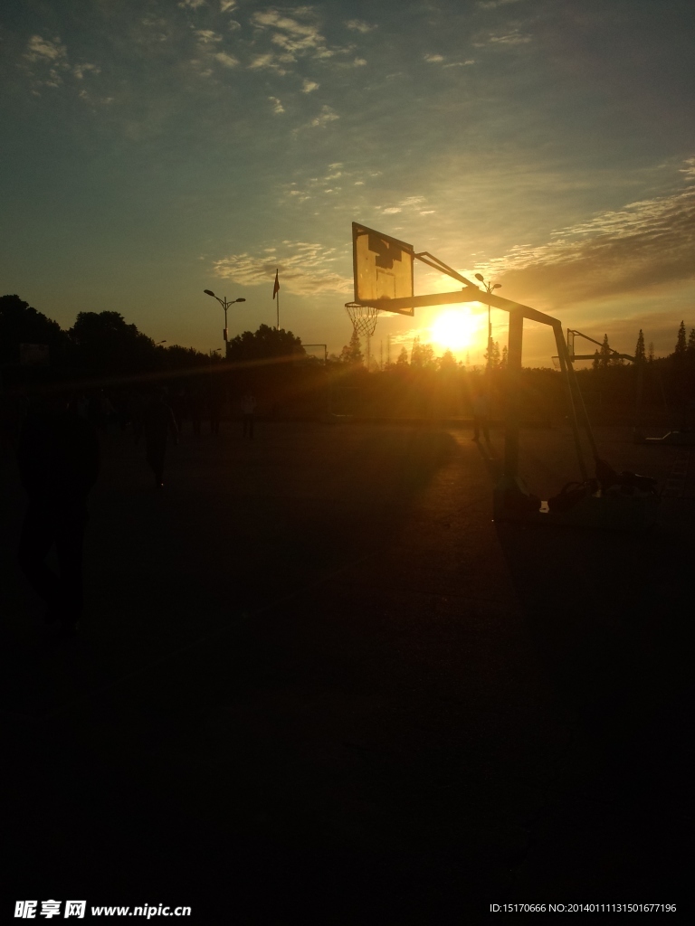 篮球夕阳