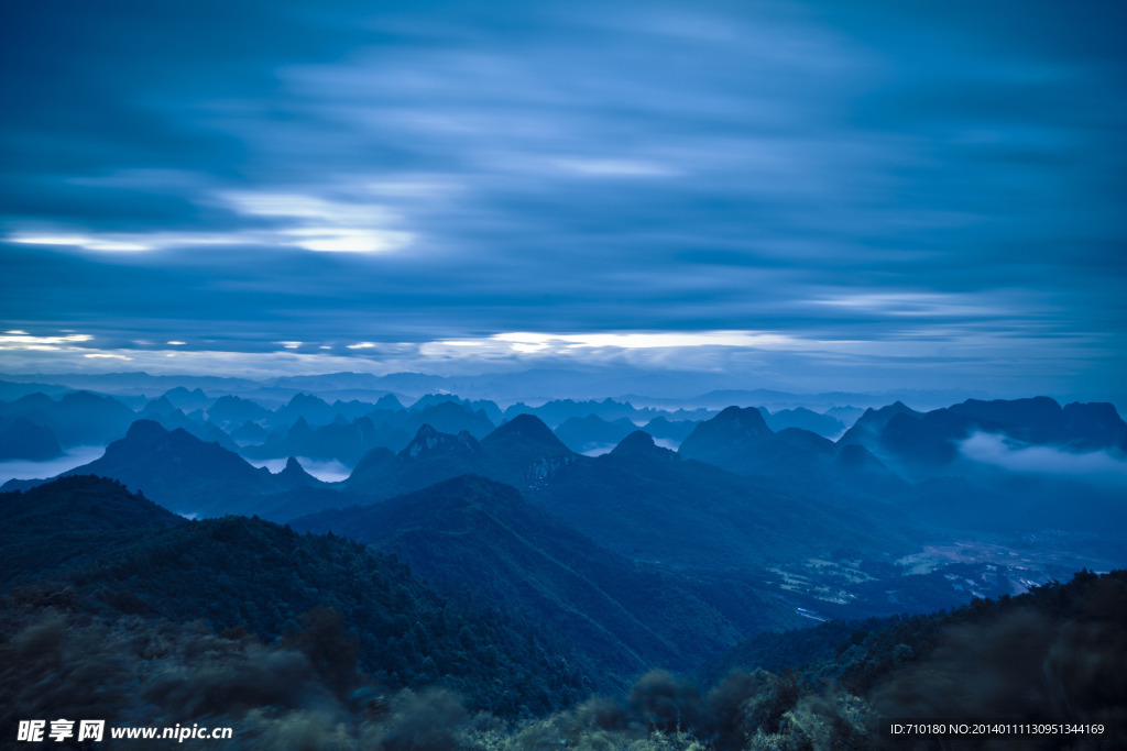 山峰 山脉 山