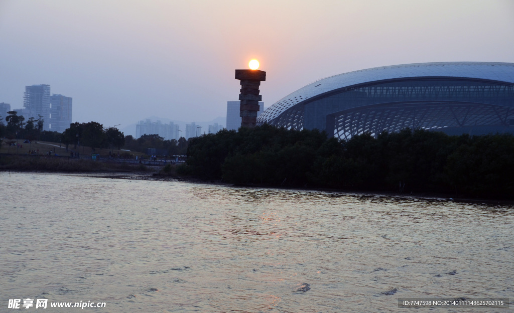 夕阳如炬