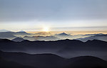 日出 远景
