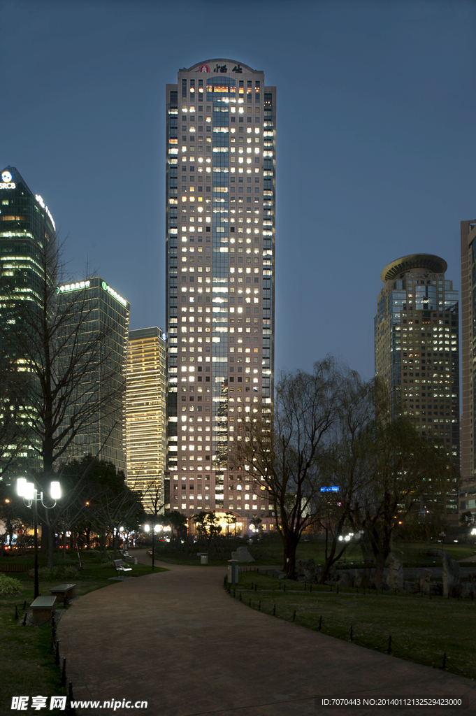 陆家嘴恒生大厦夜景