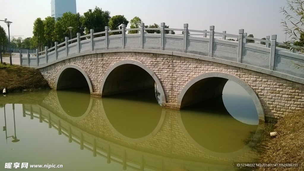 三拱小桥