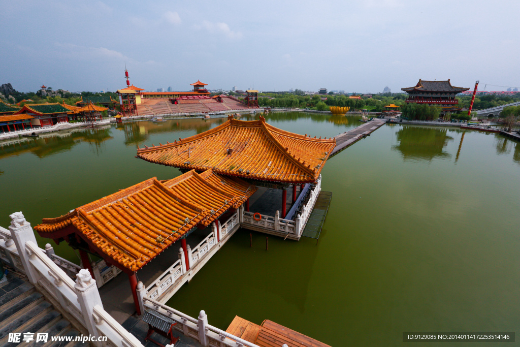 清明上河园