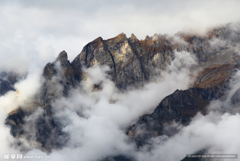 云雾山景