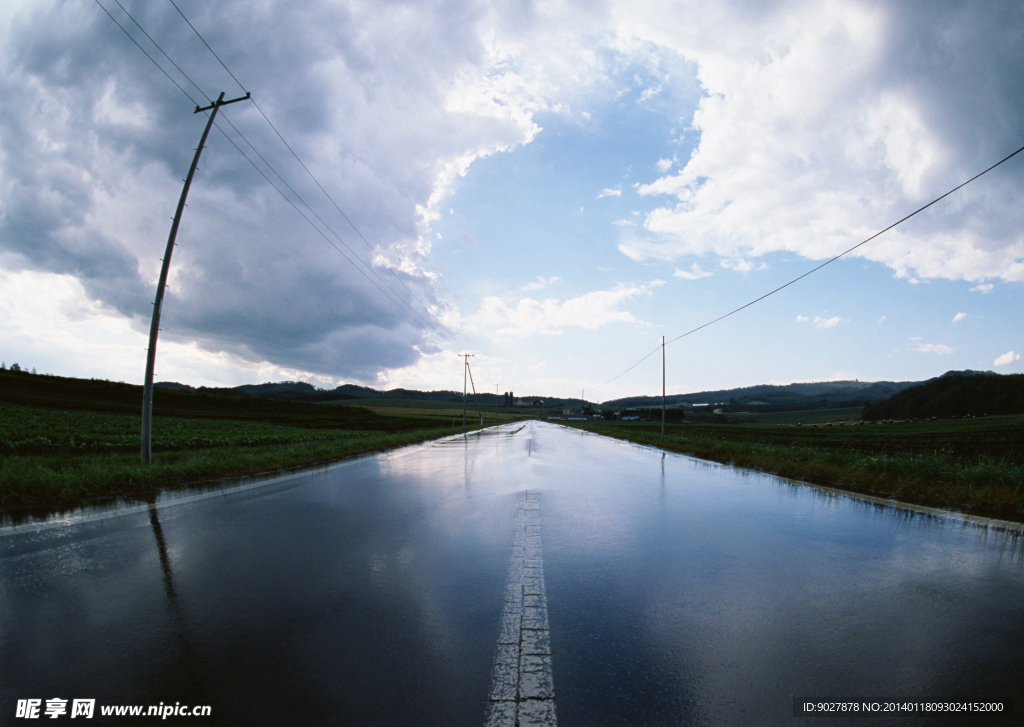 雨后路面