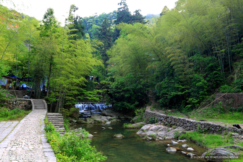 天台石梁飞瀑