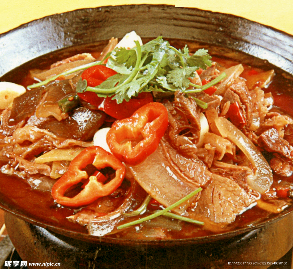 干锅带皮牛肉