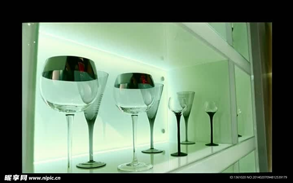 酒吧橱柜杯具视频素材