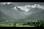 山峰云雾风景画视频