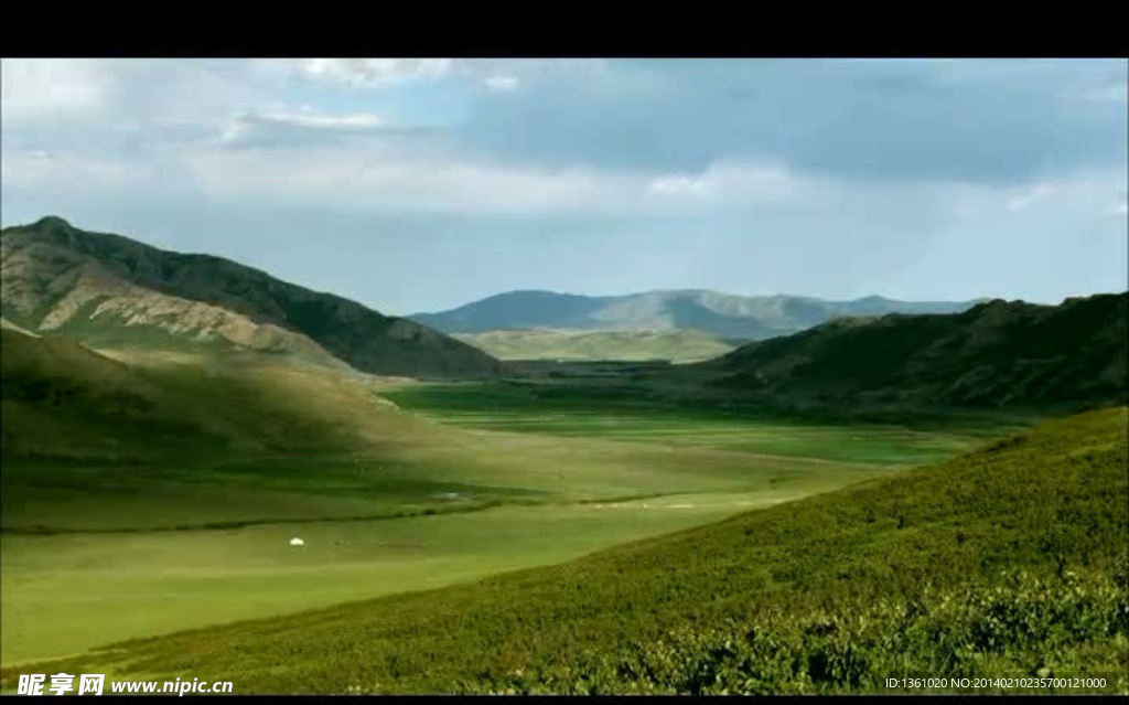 辽阔草原风景画视频