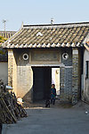 瓦房门楼