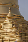 金色佛塔
