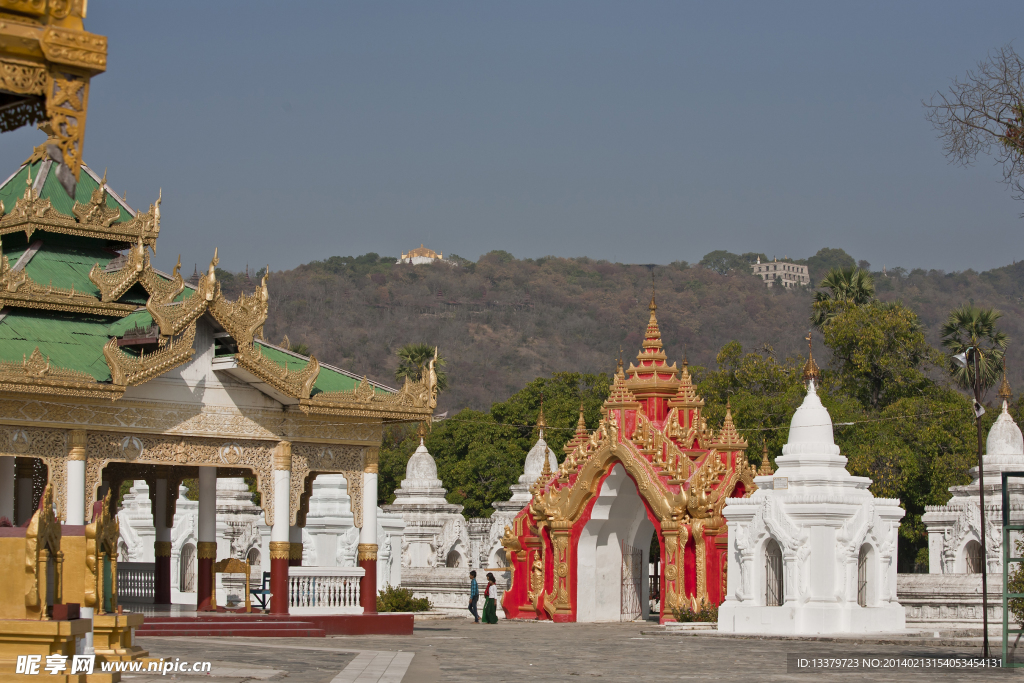 寺院庭院