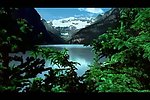 自然山水湖泊景色视频