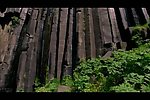 瀑布峭壁风景景色视频