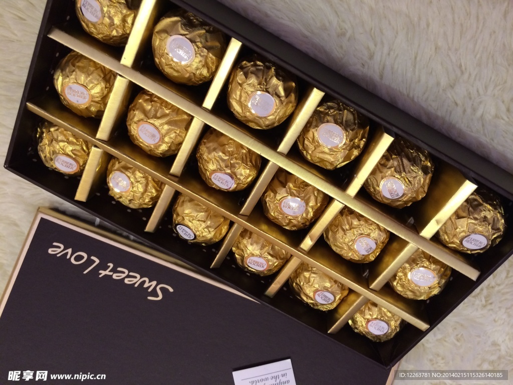 费列罗臻品三口味巧克力8颗爱心形礼盒结婚喜糖生日礼物商务送礼-淘宝网