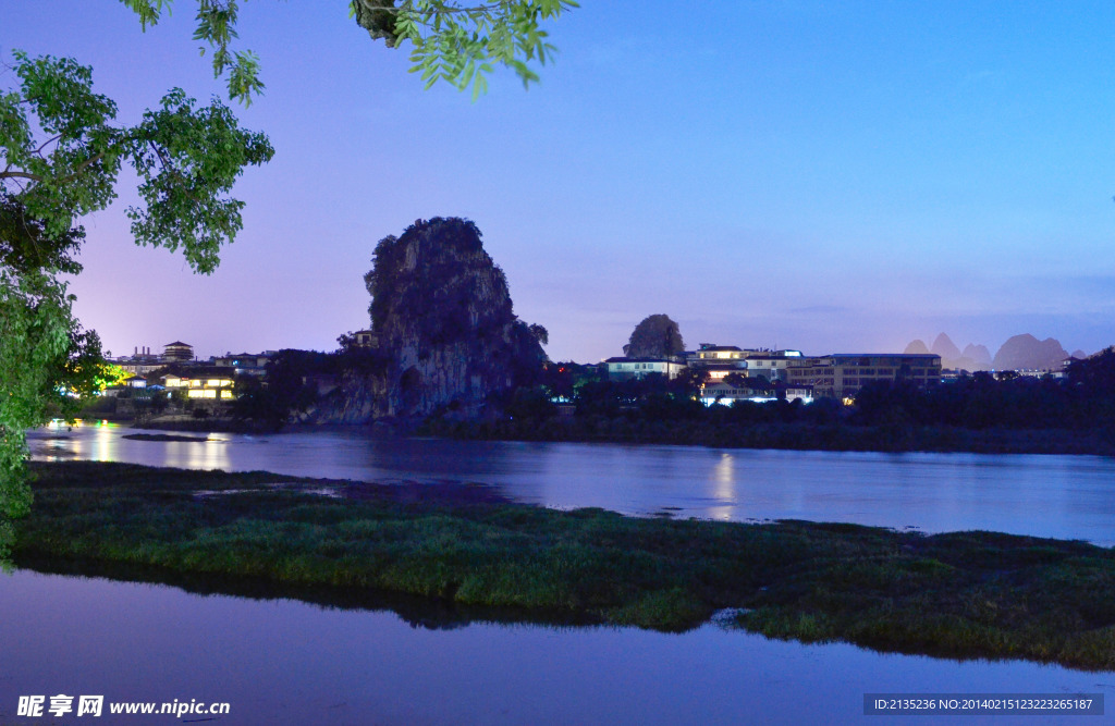 漓江夜景