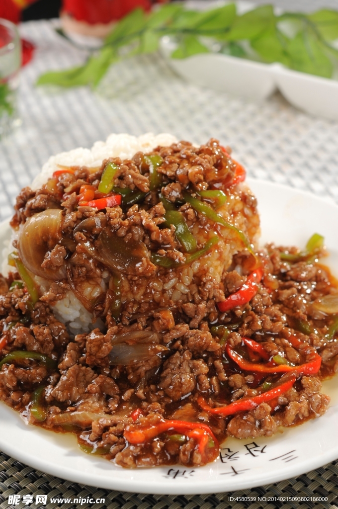 牛肉盖饭
