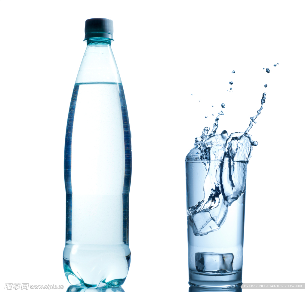 矿泉水广告设计