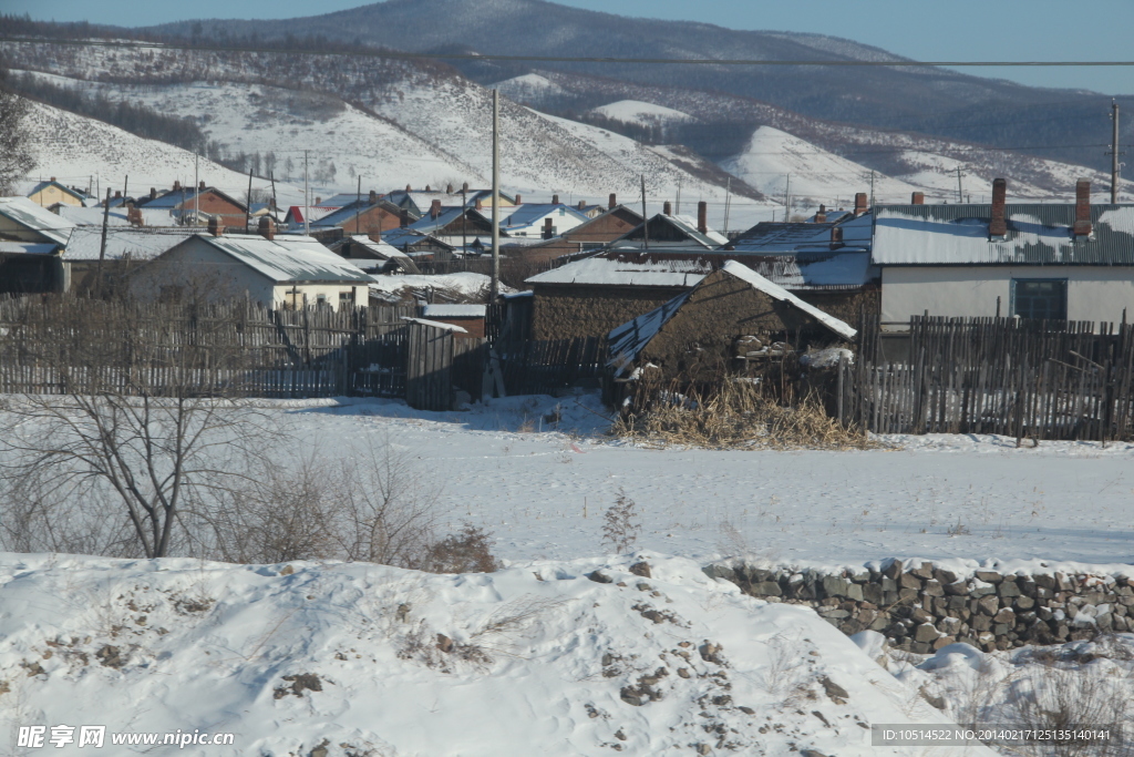 农村雪景