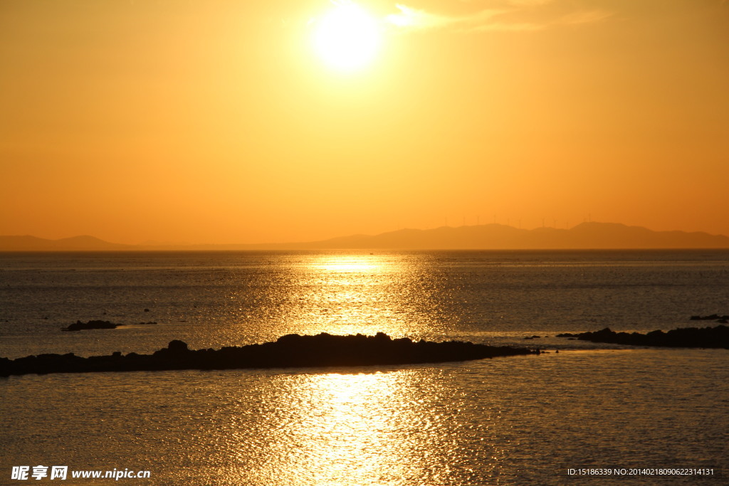 夕阳大海
