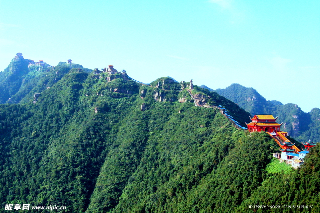 五雷山全景