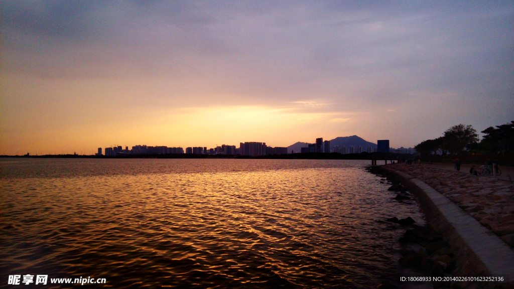 夕阳城市