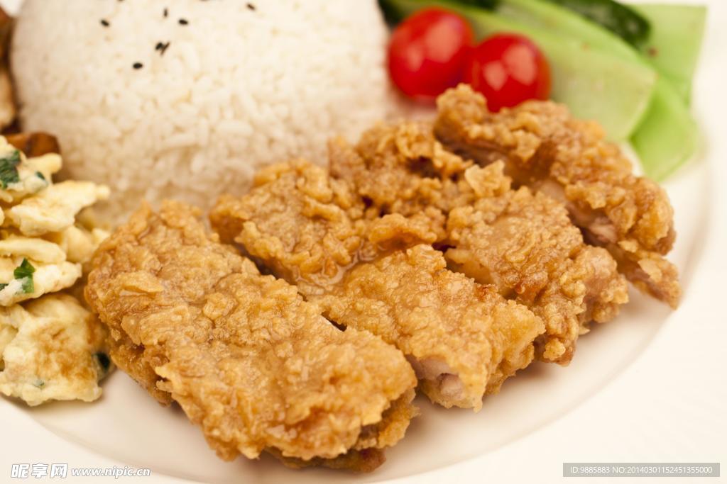 炸鸡排饭