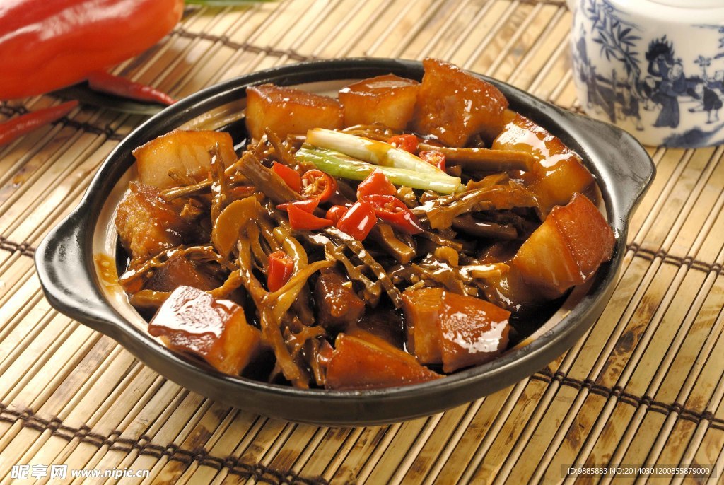 烟笋红烧肉