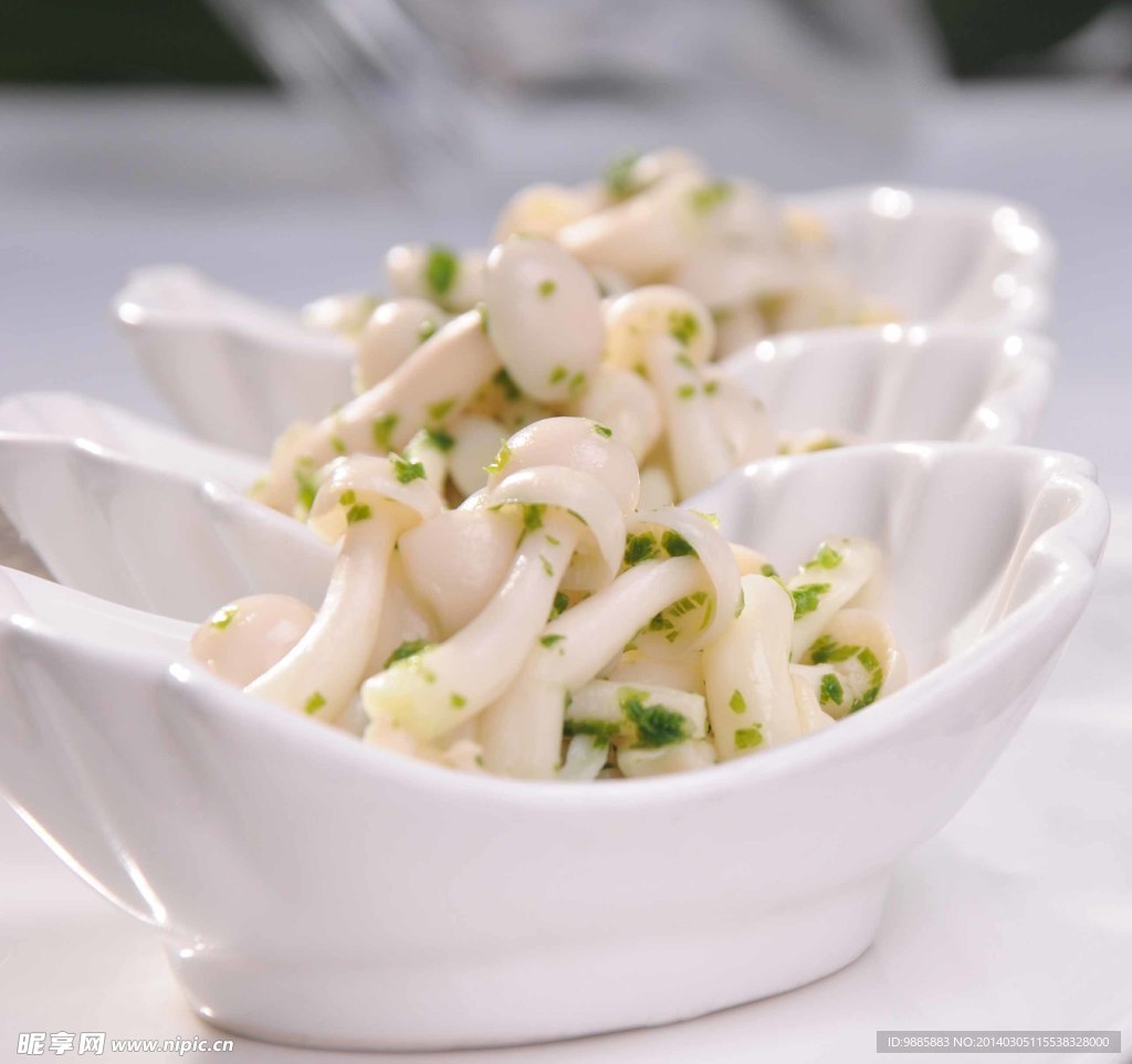 小葱泥拌白玉菇
