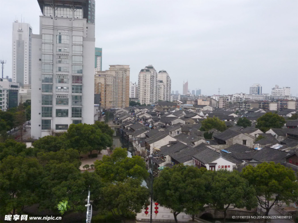 小城一角