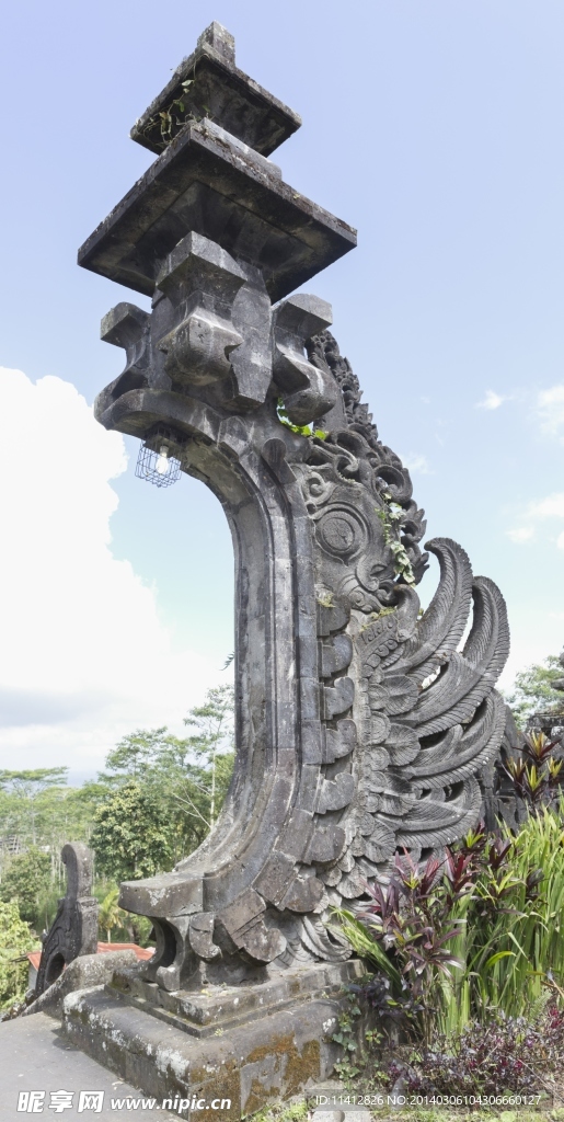 建筑石雕灯塔