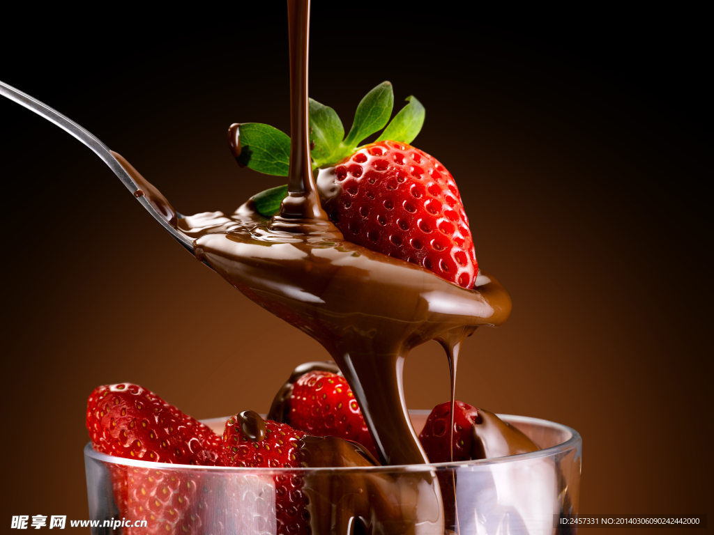 【日本好市多】完整草莓製成巧克力！草莓果乾巧克球 三種口味大滿足包裝｜日本好物調查局