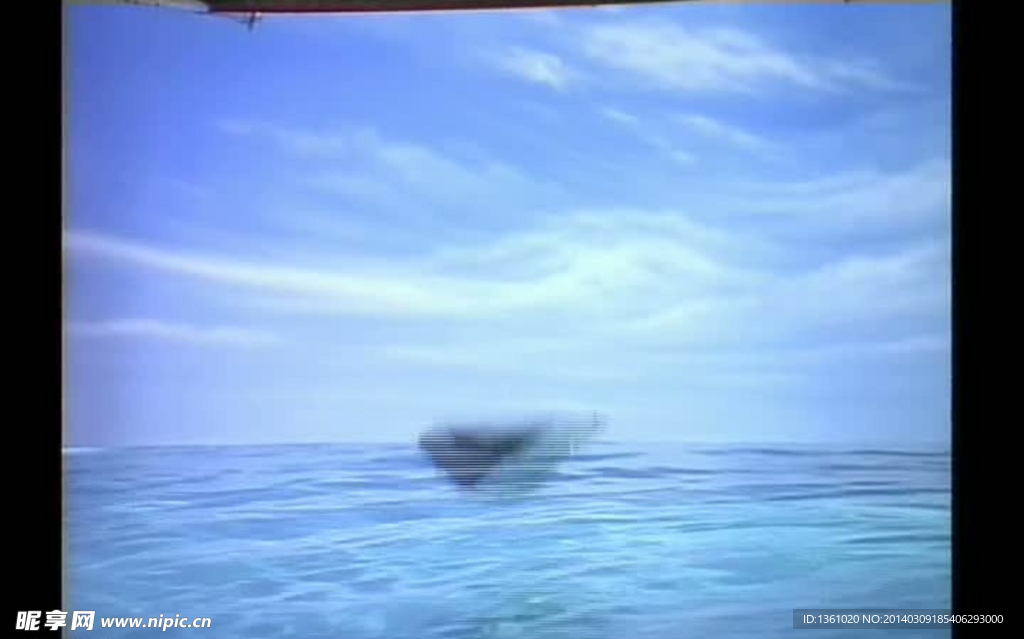 蓝色水花溅起视频