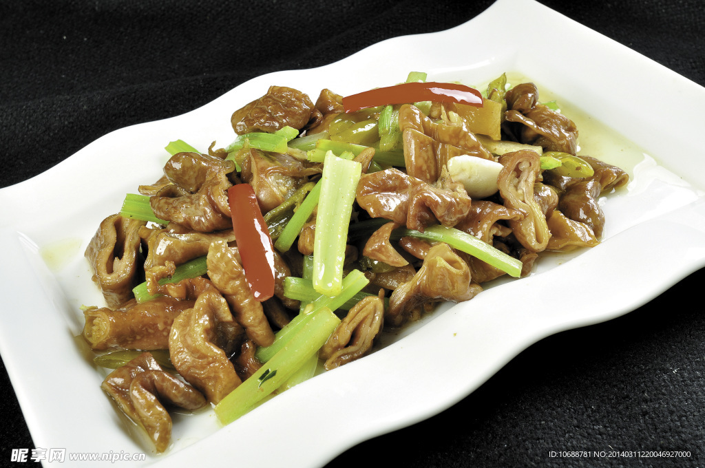 酸辣子炒肥肠