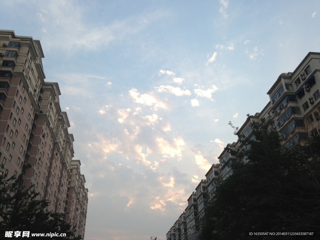 镂空的天空